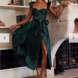 The Vera Dress in Emerald Baroque Floral Size 10